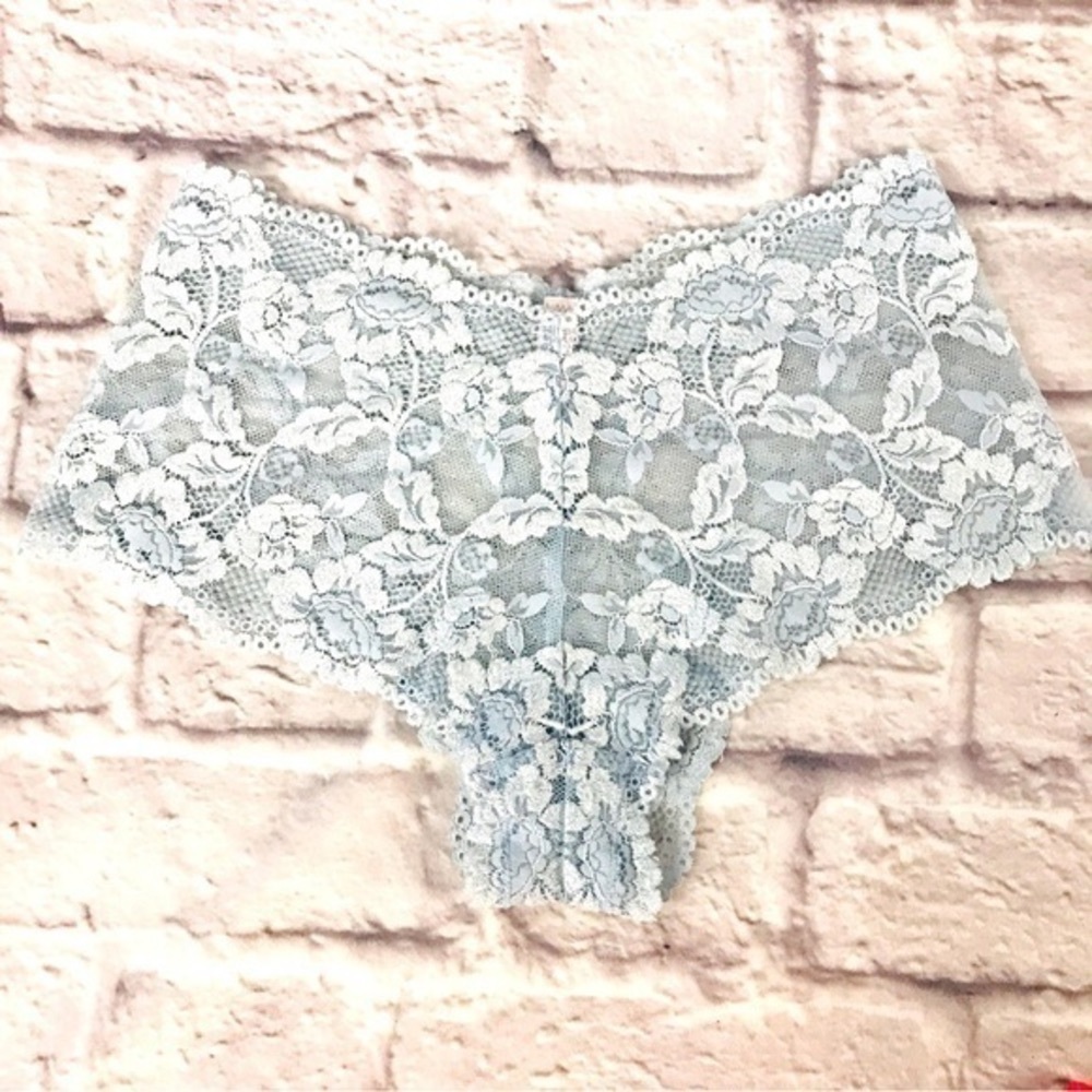 Vintage Victoria’s Secret Beautiful Lace Short‎